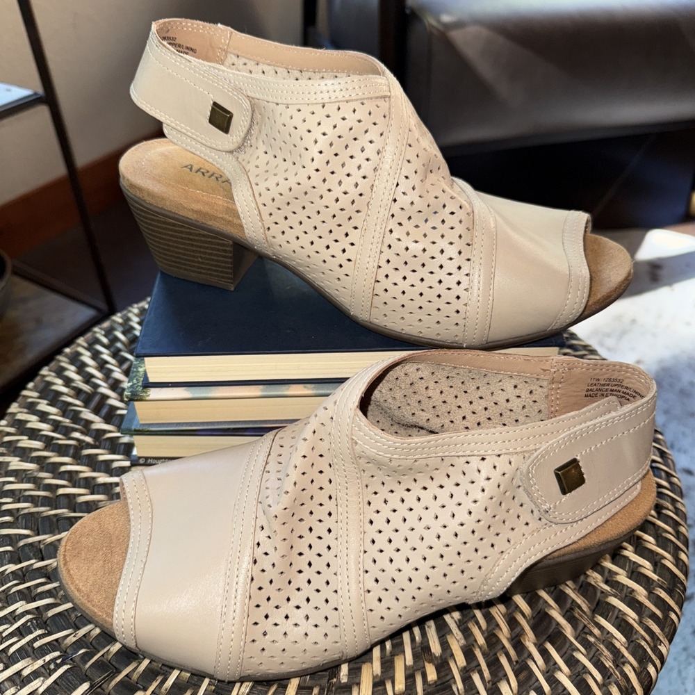 ARRAY Open Toe Block Heel Comfort Easy On Hook‎ & Loop Leather Size 11 W